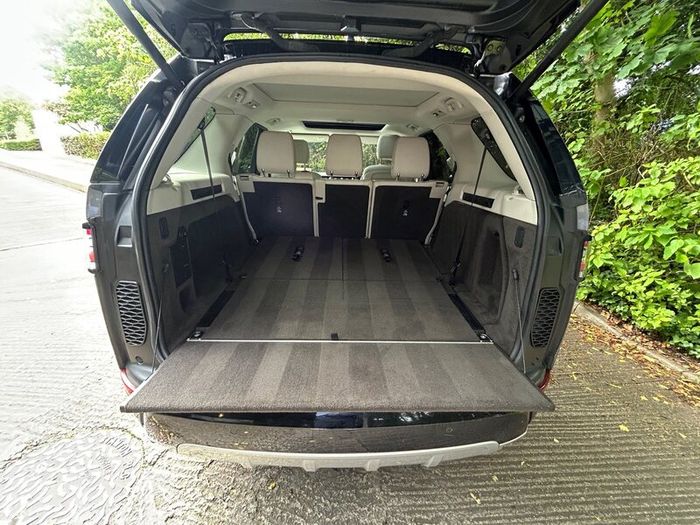 Land Rover Discovery 3.0d HSE 7 Seater
