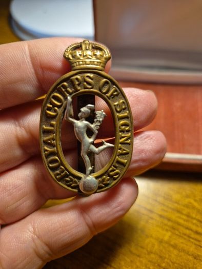 Ww2 Royal Corps Of Signals Cap Badge