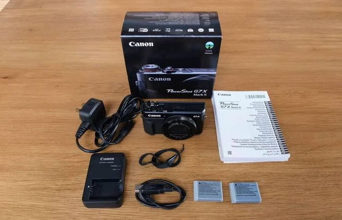 Canon PowerShot G7 X Mark II 20.1 MP Digital Camera