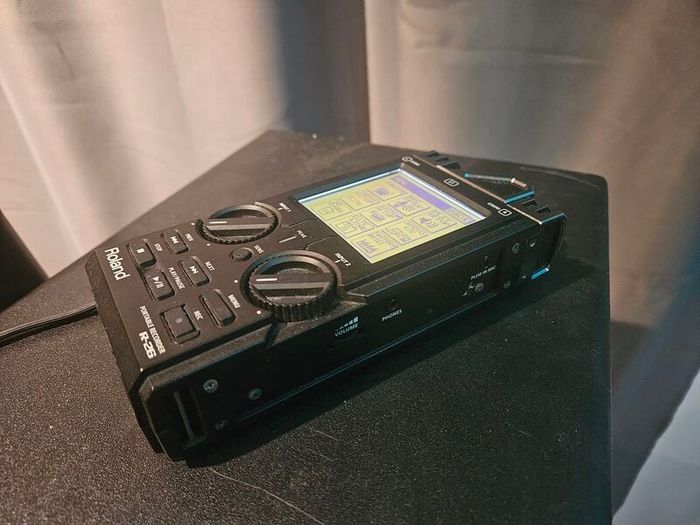 Roland R-26 Portable Recorder