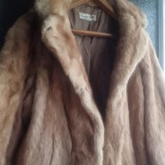 Vintage David Vard real fur ladies jacket (post incl)