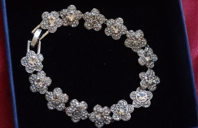 Swarovski X Ariana Grande Flower bracelet