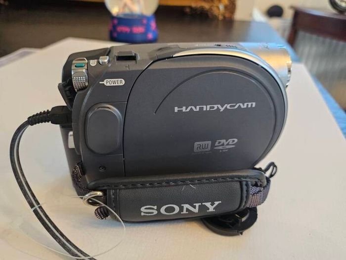 Sony DCR-DVD705E vintage DVD Handycam camcorder
