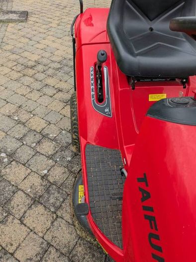 Ride on Lawnmower