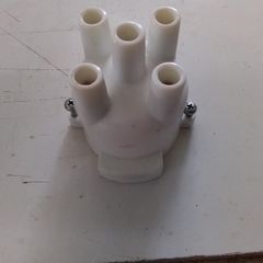 Talbot / Chrysler / Simca Distributor Cap.