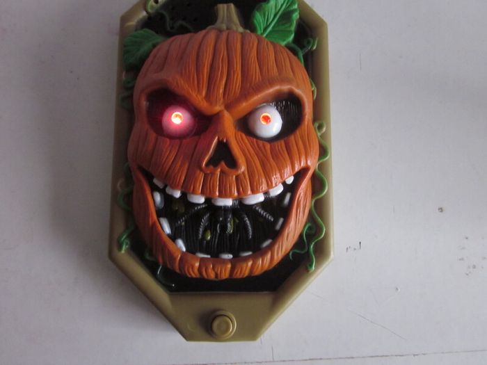 Animated Talking Jack-O-Lantern Door Bell