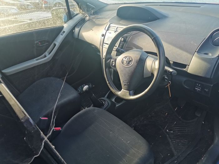 06 Yaris parts