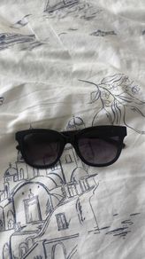 Laura Ashley Women's Black Sunglasses - Excellent Condition