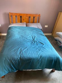 bed frame, free