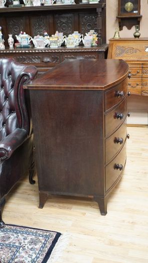 Regency Mahogany Bow Front Chest of Drawers