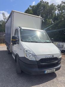 IVECO Side Curtain Box Truck