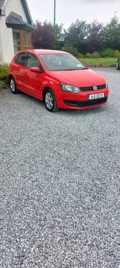 2010  Polo one owner two keys