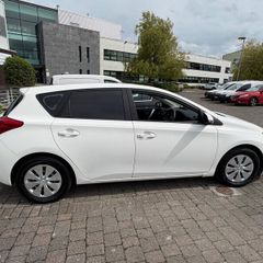 Toyota Auris Commercial