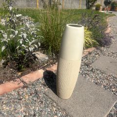 Free vase