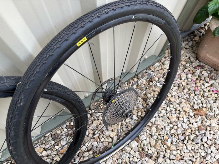 Mavic Allroad gravel/road/cyclocross wheelset