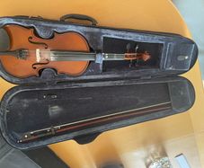 1/2 size violin
