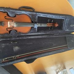1/2 size violin