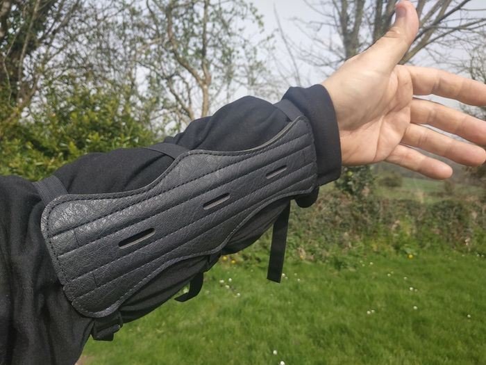 Protective Archery glove 3 fingers (natural leather).S/M/L/XL