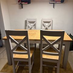 Extendable Light Oak & Grey Table