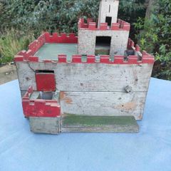 1928 vintage wooden fort.