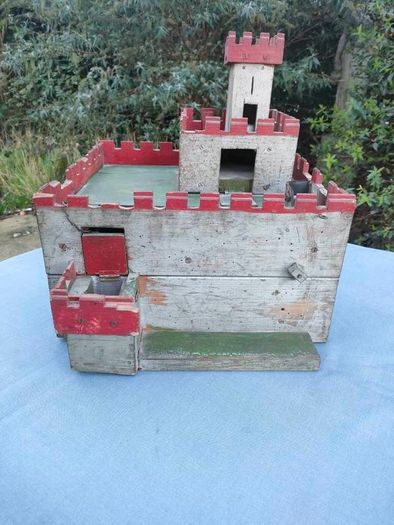 1928 vintage wooden fort.