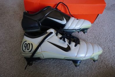 Football Boots Nike Air Zoom T90 III White/Grey (2004) Size 8UK SG