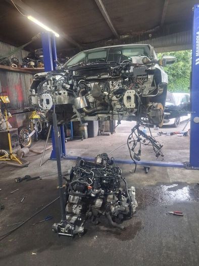 2012 vw passat breaking