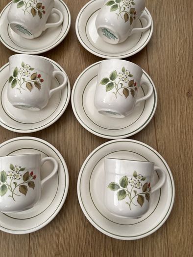 Vintage Arklow Pottery Honey Stone 6 Cups& Saucers