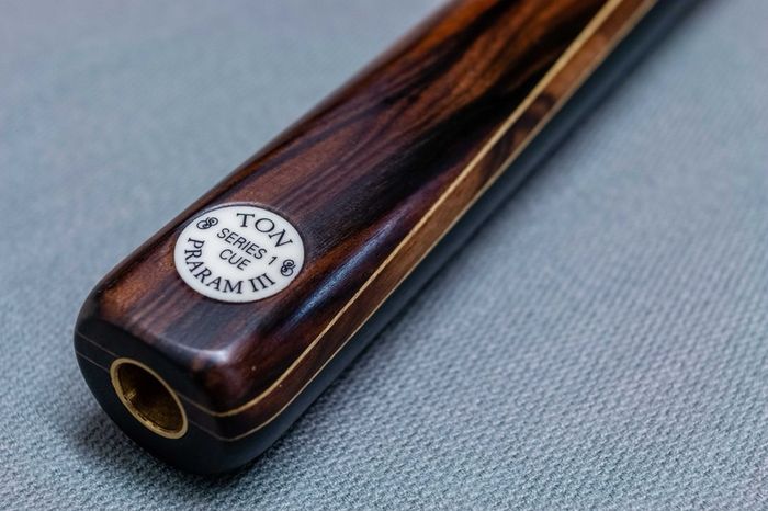 Snooker / Pool Cues Wanted