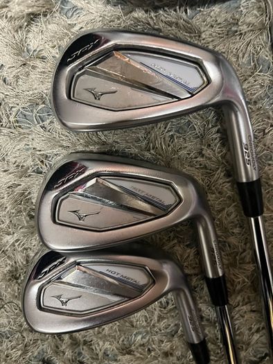 Mizuno 925 Hot Metal 1 inch longer 2 degrees upright