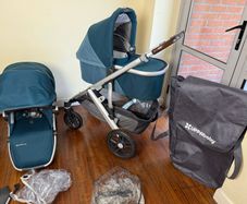 As new Uppababy Vista V2 Finn colour
