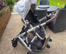 Uppa baby Vista V2 travel system