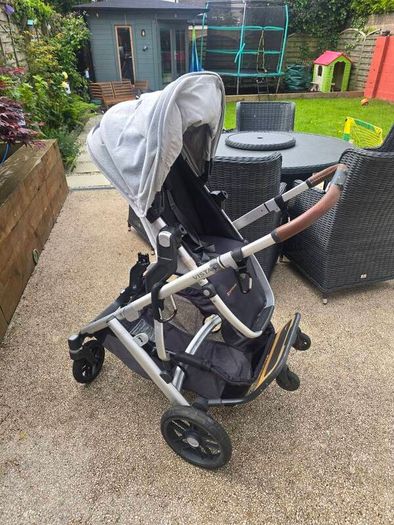 Uppa baby Vista V2 travel system