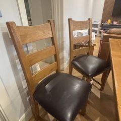 Dining Table & 4 Dining Chairs