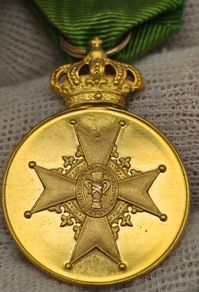 Sweden Gold Medal 1772 Order of Vasa Medal on Green Ribbon Very Rare Medal