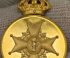 Sweden Gold Medal 1772 Order of Vasa Medal on Green Ribbon Very Rare Medal