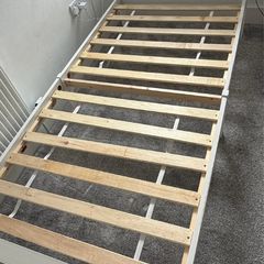 white single bed