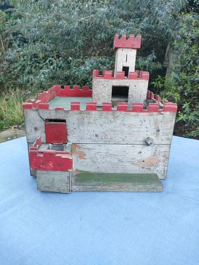 1928 vintage wooden fort.