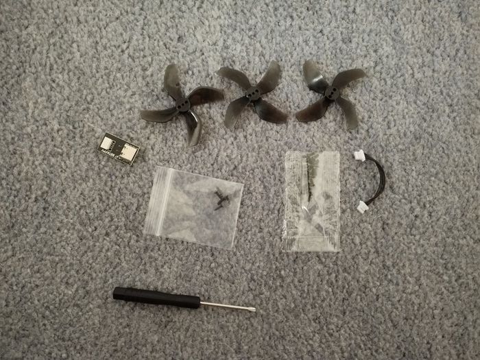 Drone FPV Cetus X + set of powerful batteries