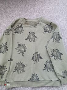 boy's jumper. Age 7/8