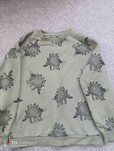 boy's jumper. Age 7/8
