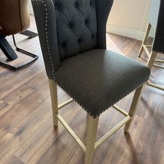 Bar stool