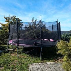 Trampoline
