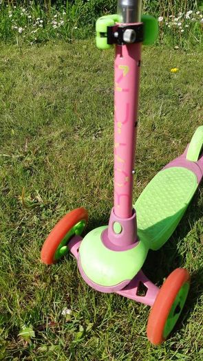 Child's scooter