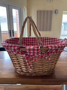 picnic basket