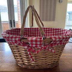 picnic basket