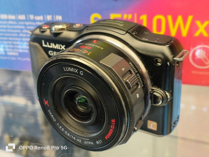 Touch Screen Panasonic LUMIX DMC-GF5K 12.1MP Digital Camera w/ 14-42mm Lens with Intelligent Auto (iA)