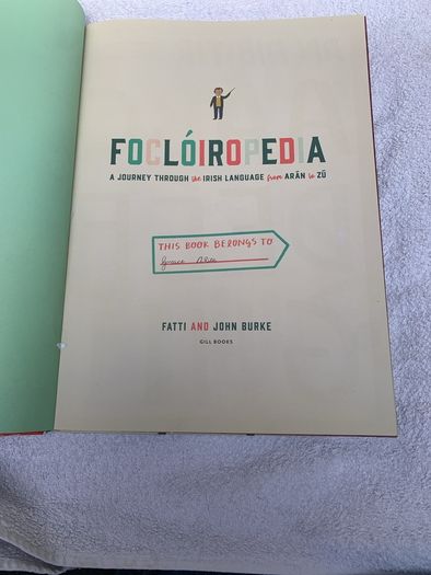 Focloiropedia kids book