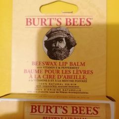 BNIB Burt's Bees Beeswax Lip Balm 4.25g