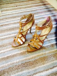 Guess sandals